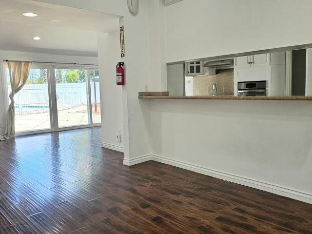 Apartment for rent in Van Nuys Neighborhood Council District, Canoga Park