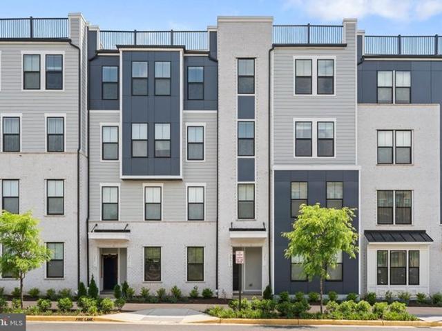 Condo for sale in Virginia