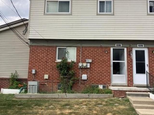 Condo for sale in Roseville, Michigan
