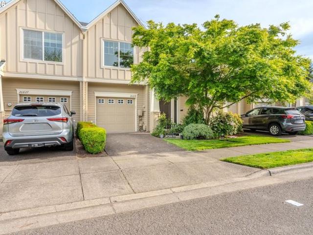 Townhouse for sale in Oregonia