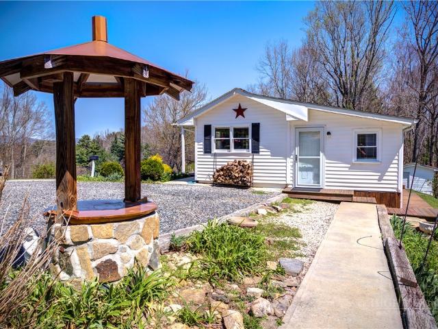 House for sale in Alleghany County, North Carolina