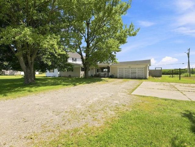 House for sale in Ridgeville, Indiana