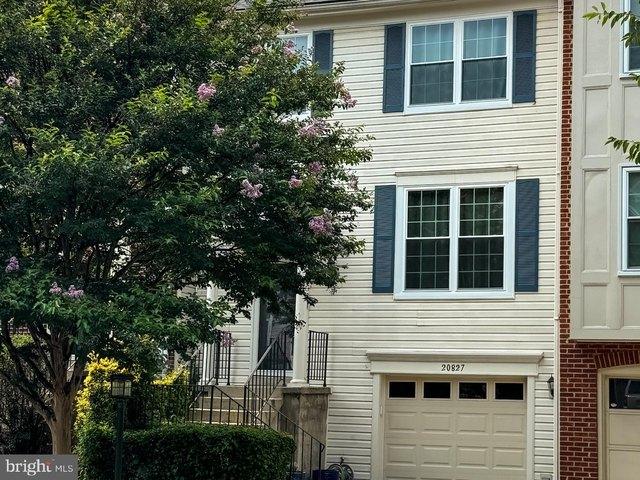 Townhouse for sale in Virginia
