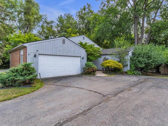 Condo for sale in Commerce Township, Michigan