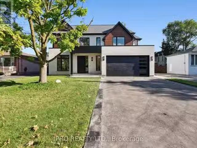House for sale in Oakville, Ontario