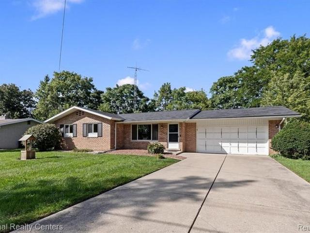 House for sale in Van Slyke Manor, Flint
