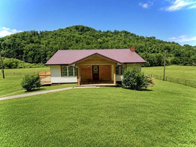 House for sale in Pineville, Kentucky