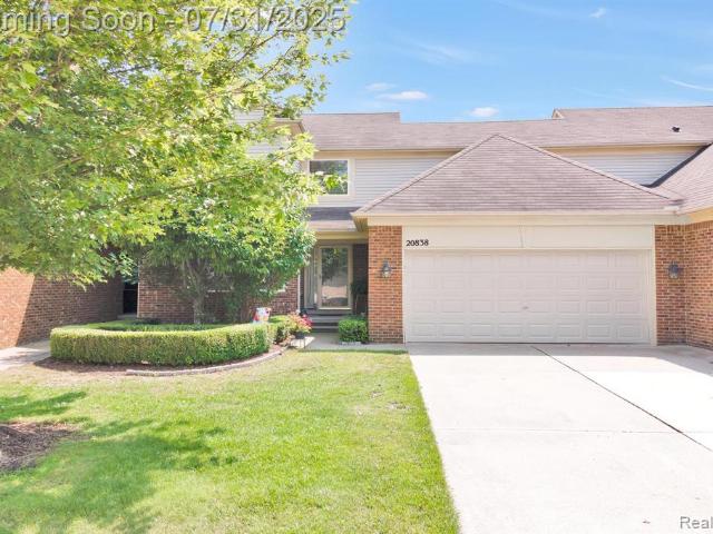 Condo for sale in Macomb