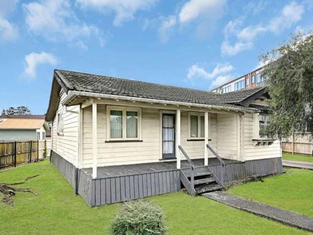 House for sale in Avondale, Oroua County