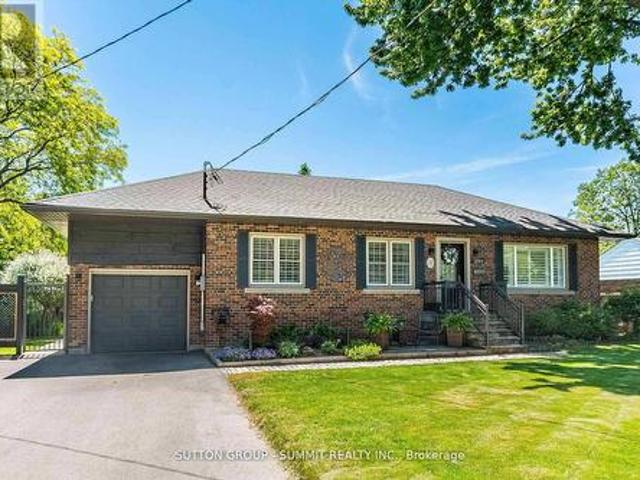 House for sale in Burlington, Ontario