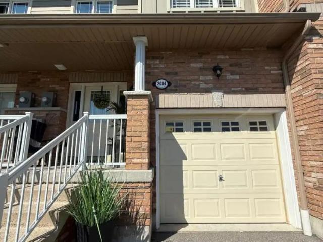 Townhouse for rent in Innisfil, Central Ontario