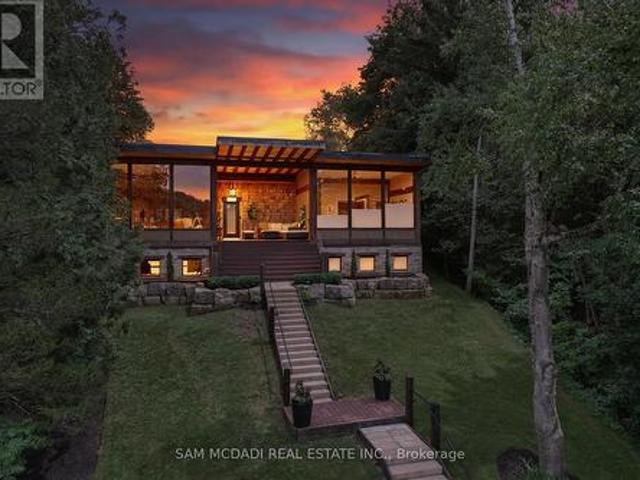 House for sale in Burlington, Ontario