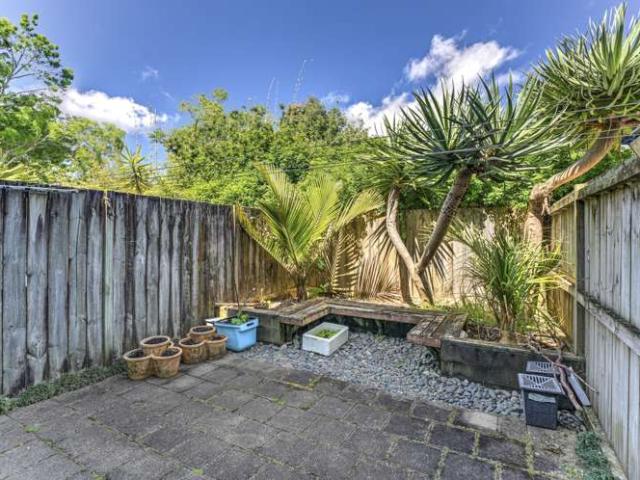 Townhouse for sale in Three Kings