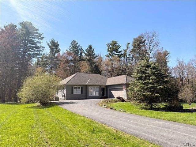 House for sale in Sackets Harbor, New York
