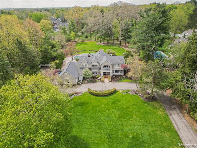 House for sale in Bloomfield Hills, Michigan