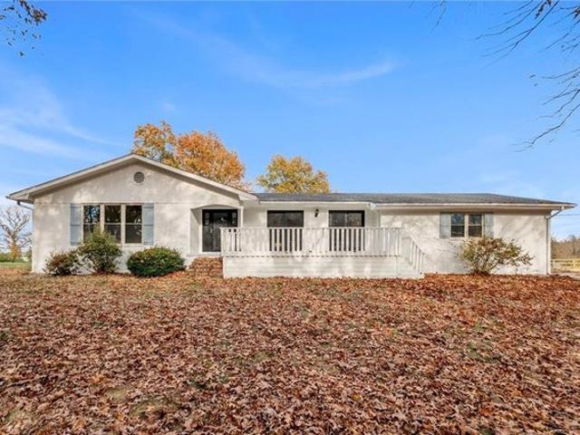 House for sale in Ark