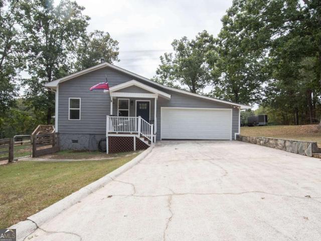 House for sale in Moreland, Georgia