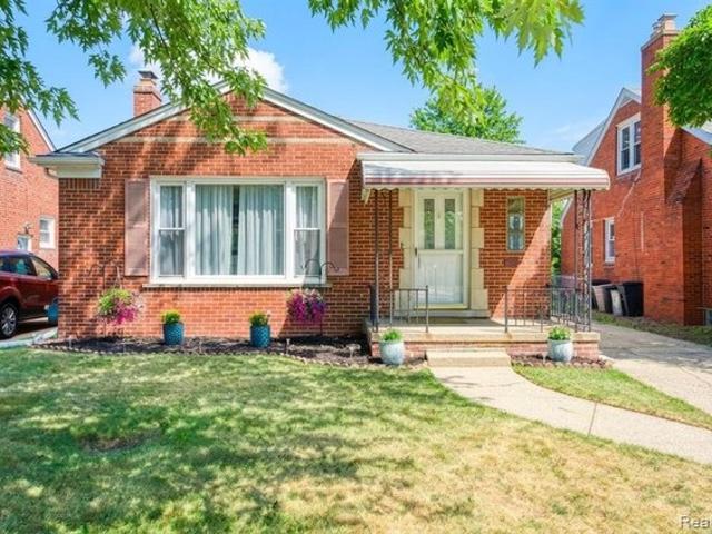 House for sale in Harper Woods, Michigan