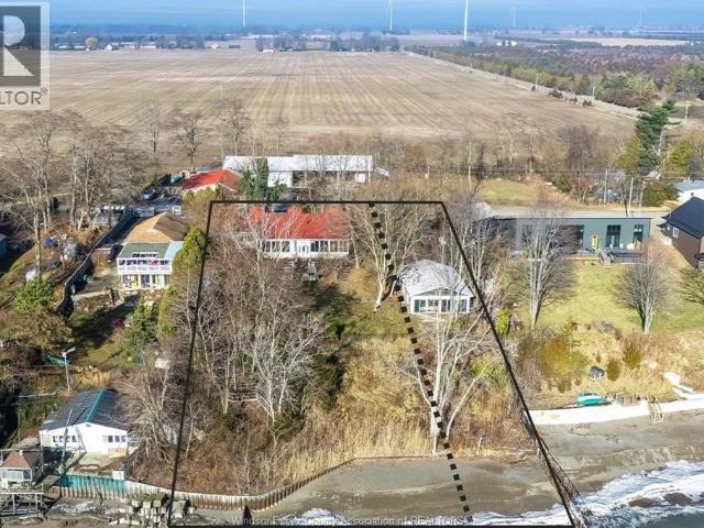 House for sale in Chatham–kent, Ontario