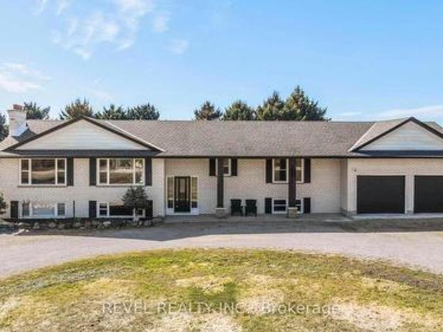 House for sale in Thames Centre, Ontario