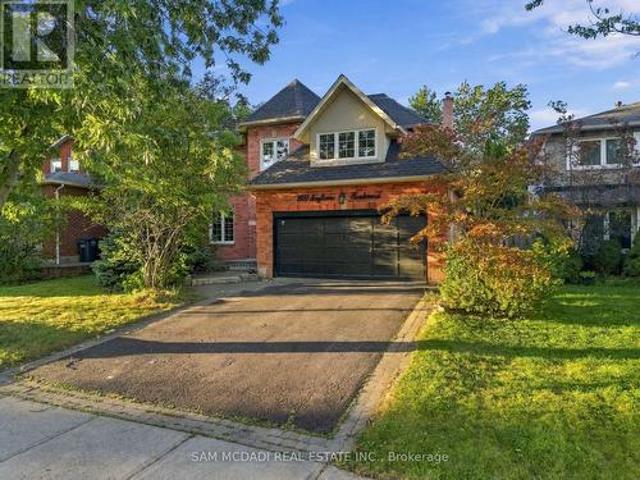 House for sale in Oakville, Golden Horseshoe