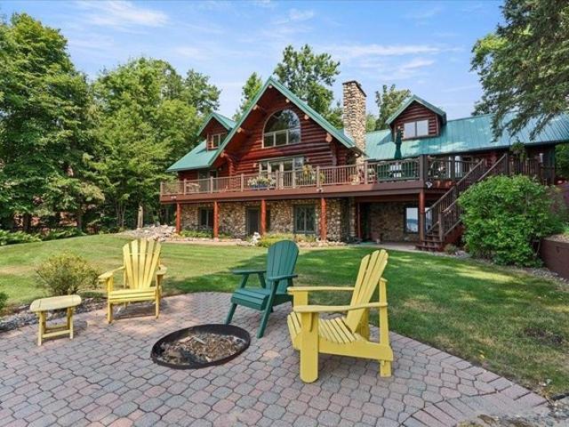 House for sale in Nisswa, Minnesota