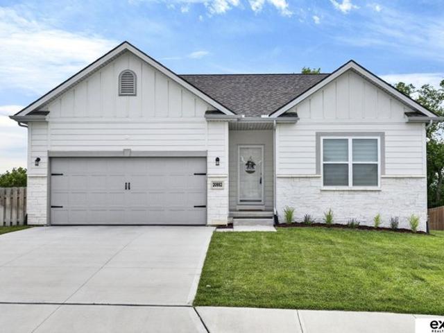 House for sale in Gretna, Sarpy County