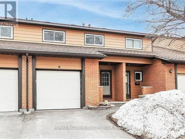 Townhouse for sale in Mulhurst Bay, Ontario