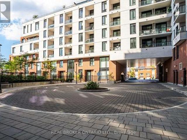 Condo for sale in York Centre, Toronto