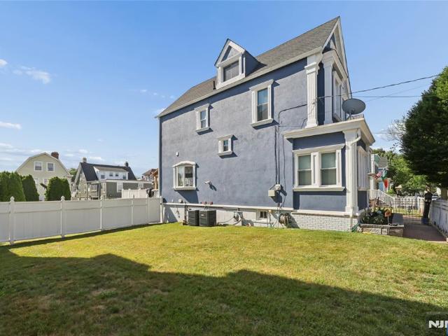 House for sale in Hudson, New Jersey