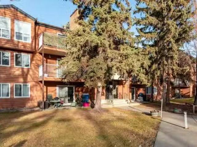 Condo for sale in Saint Albert, Alberta