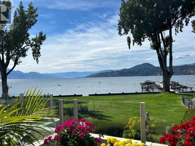 Townhouse for sale in Winfield, British Columbia