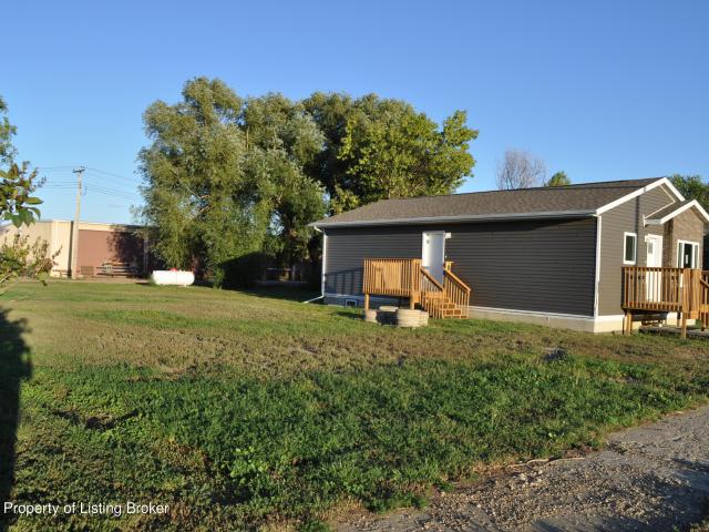 House for sale in Mount Lemmon, South Dakota