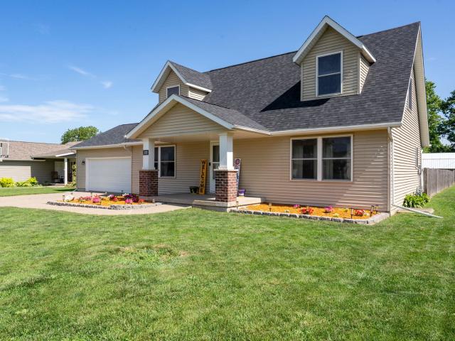 House for sale in Cedar, Iowa