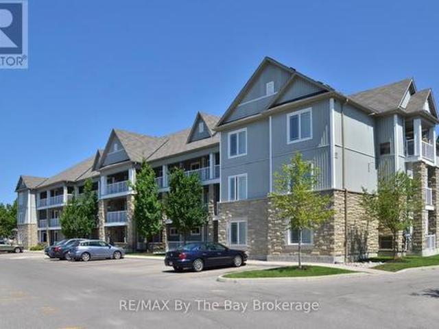 Condo for sale in Wasaga Beach, Ontario