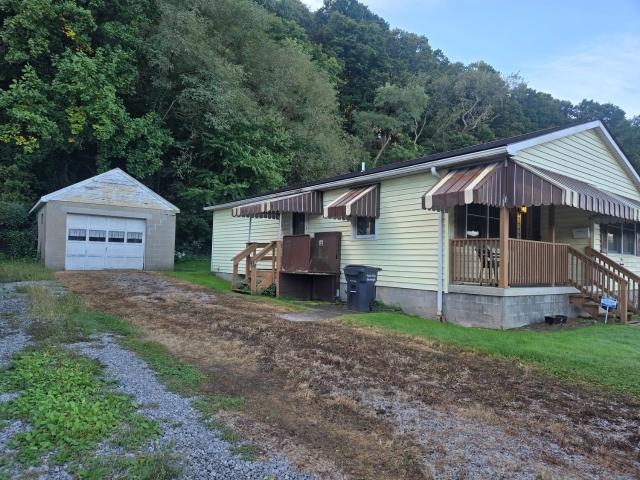 House for sale in Ford City, Armstrong County