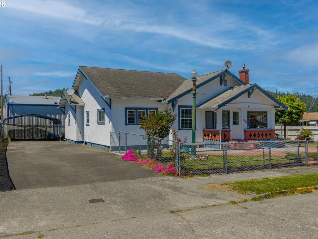 House for sale in Oregonia