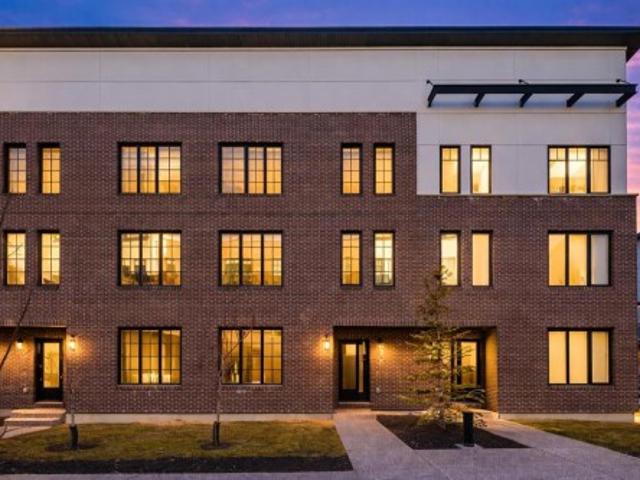 Townhouse for sale in Northwest, Alberta