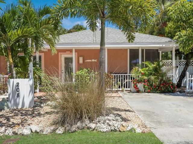 House for sale in Holmes Beach, Florida