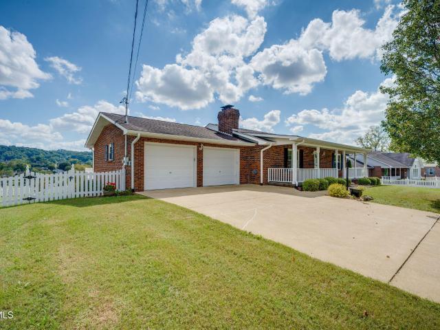 House for sale in Crouch Crossroad, Johnson City