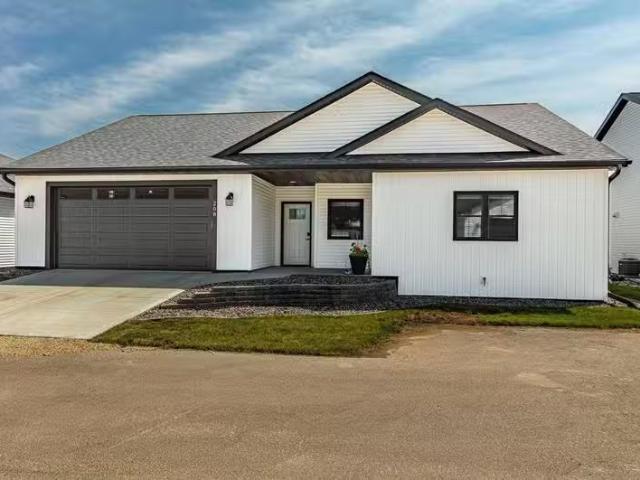 Condo for sale in Middleton Condo for sale in Middleton