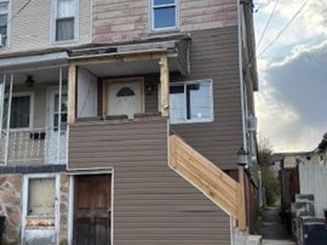 Townhouse for sale in Tamaqua, Pennsylvania