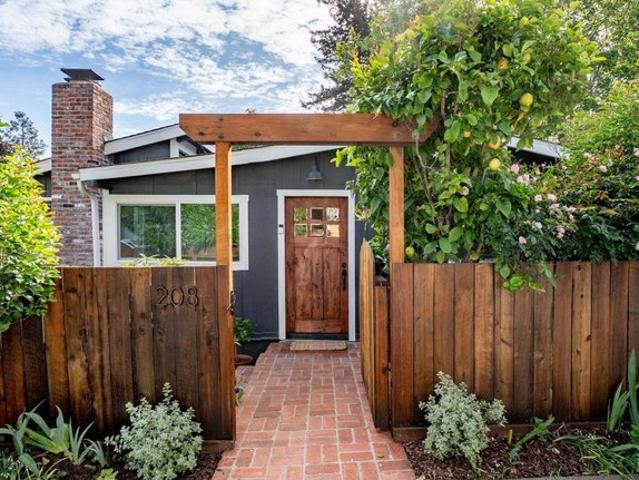 House for sale in Corte Madera, California