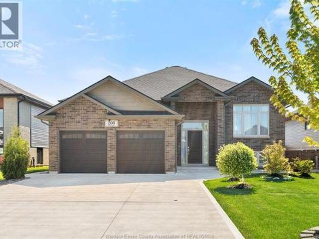 House for sale in Amherstburg, Ontario