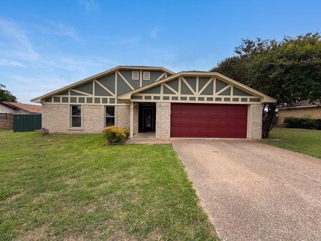 House for sale in Hewitt, Texas