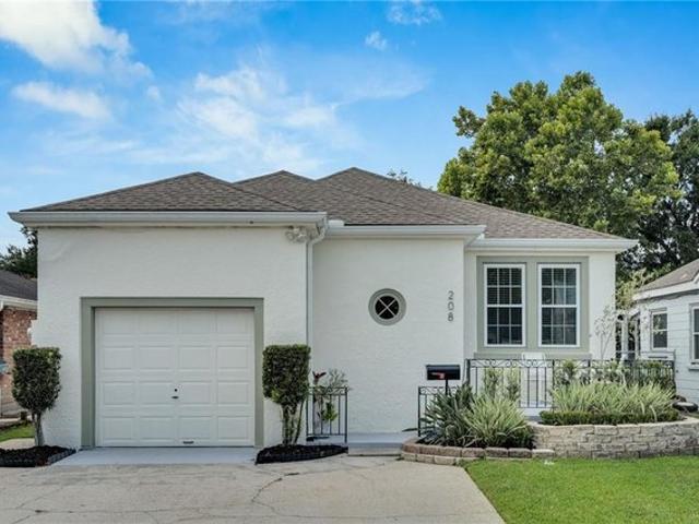 House for sale in Canoga Park, California