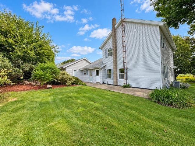 House for sale in Cobb, Iowa County