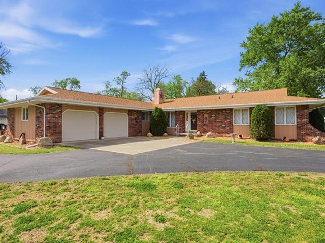 House for sale in Edgar, Illinois