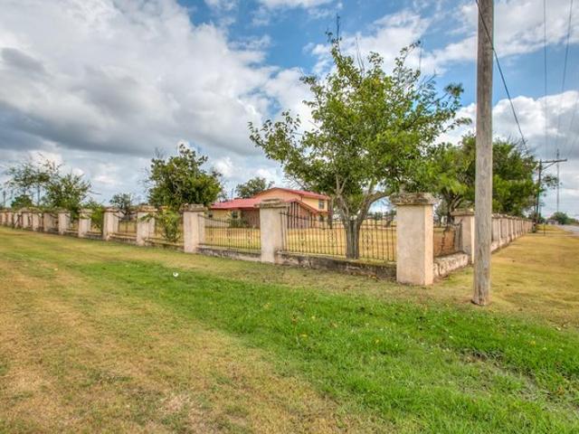 House for sale in Eldorado, Schleicher County