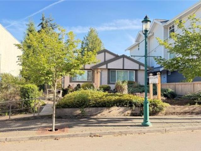 Commercial for rent in Qualicum Beach, British Columbia